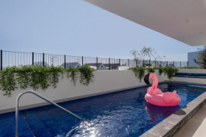 Karat Villa Blue